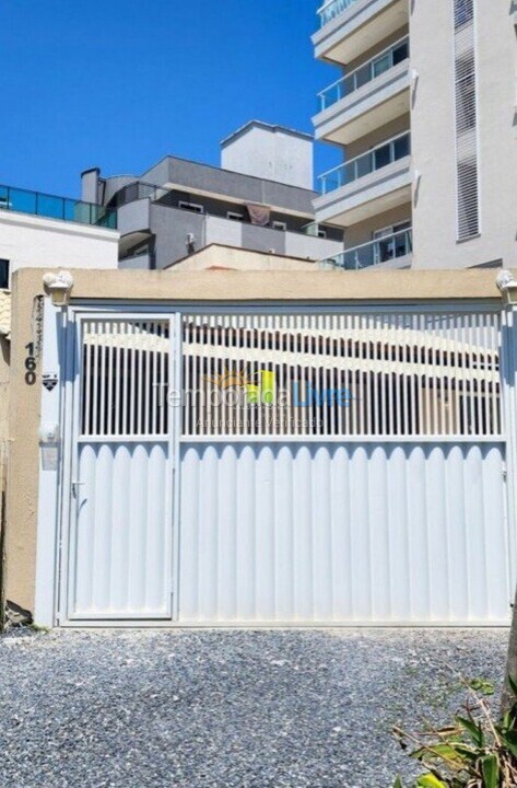 Casa para alquiler de vacaciones em Bombinhas (Praia de Bombas)