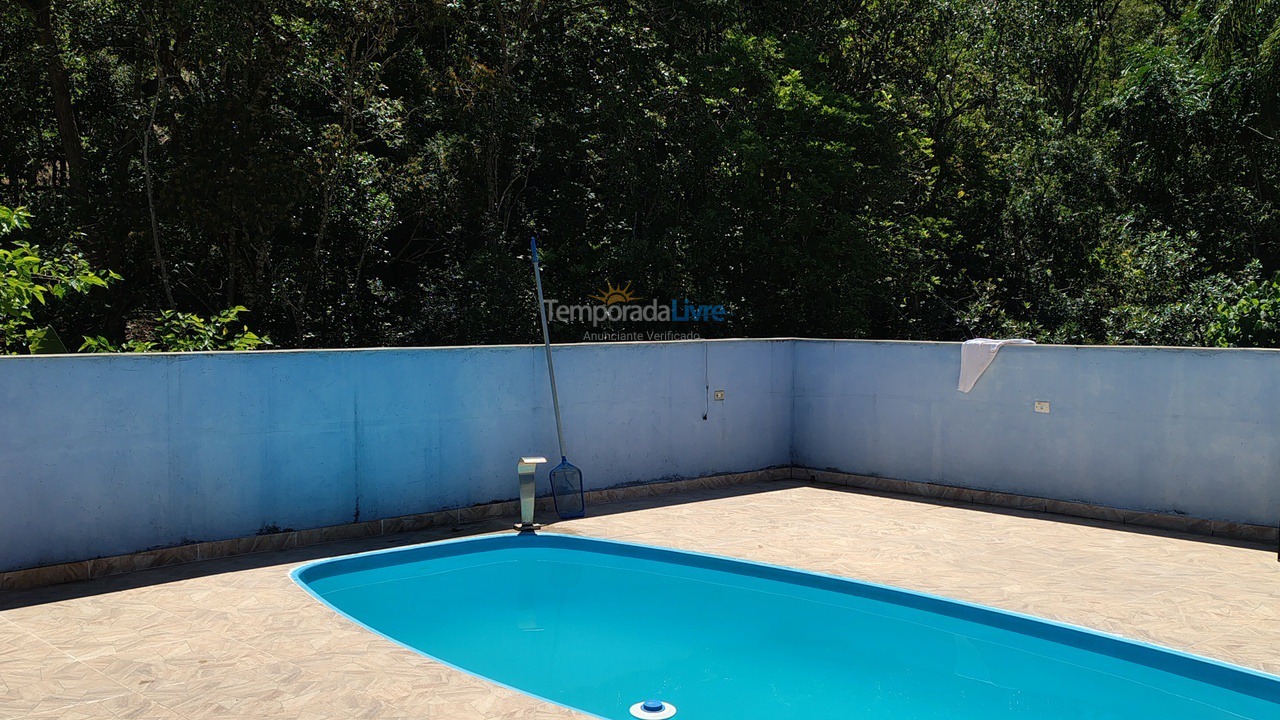 Granja para alquiler de vacaciones em Santa Branca (Estância Nova Campos do Jordão)