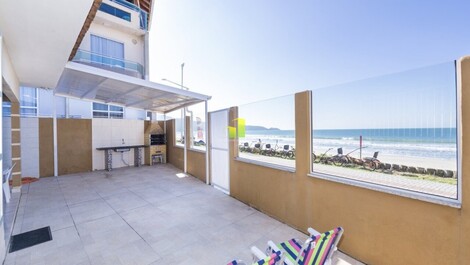 LINDÍSSIMA CASA DE 3 DORMITÓRIOS, NA PRAIA DE BOMBAS....