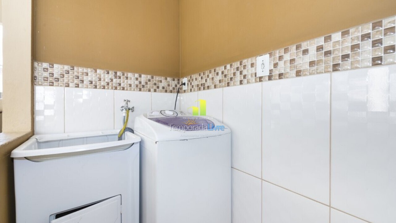 Casa para aluguel de temporada em Bombinhas (Praia de Bombas)