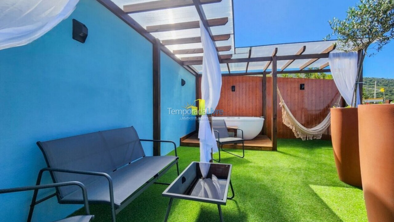 Apartamento para alquiler de vacaciones em Bombinhas (Praia de Bombas)