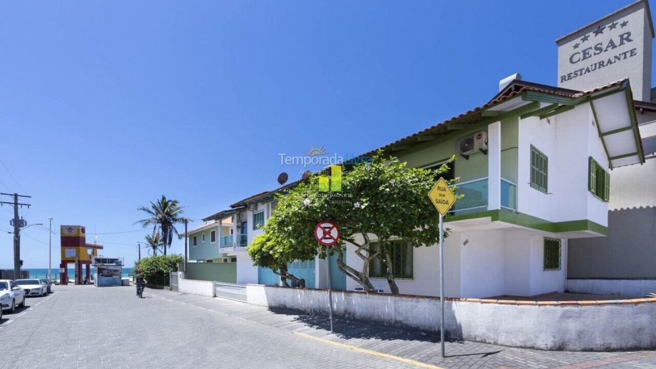 Casa para alquiler de vacaciones em Bombinhas (Praia de Bombas)