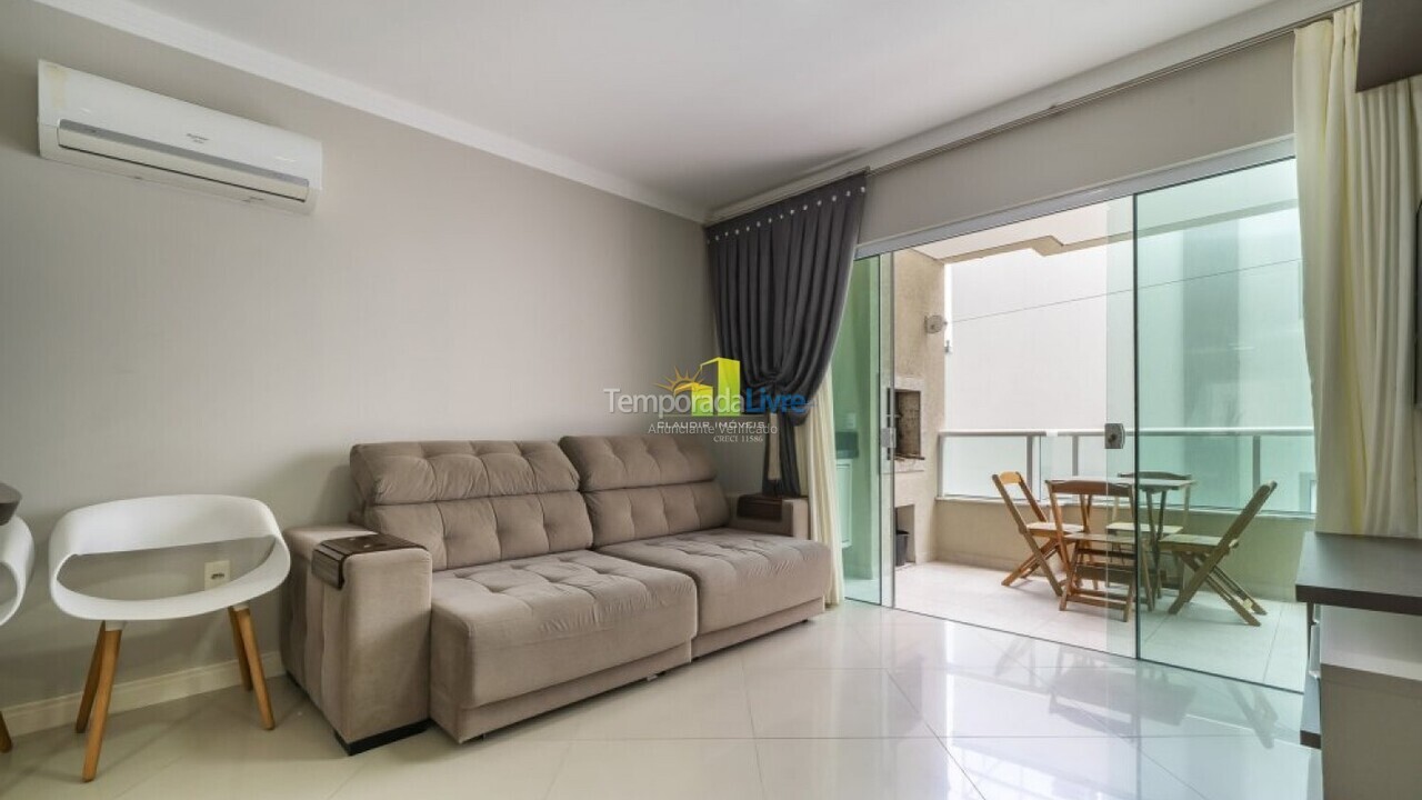 Apartamento para aluguel de temporada em Bombinhas (Praia de Bombas)