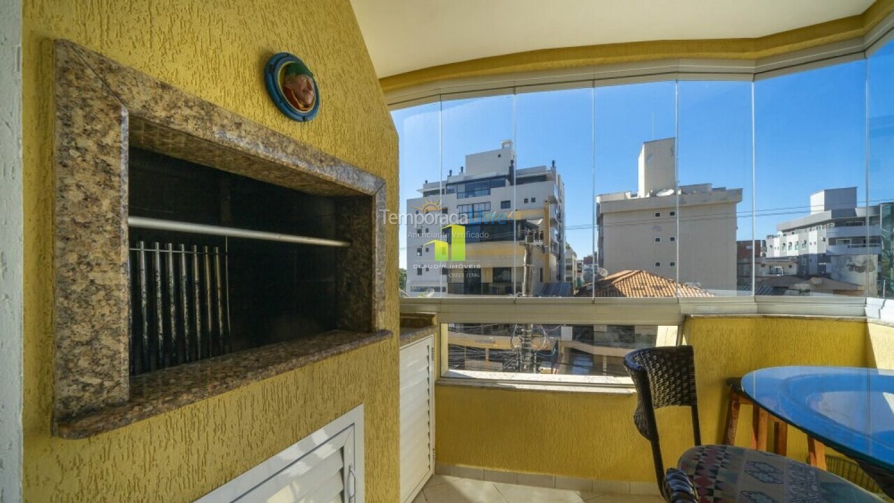 Apartment for vacation rental in Bombinhas (Praia de Bombas)