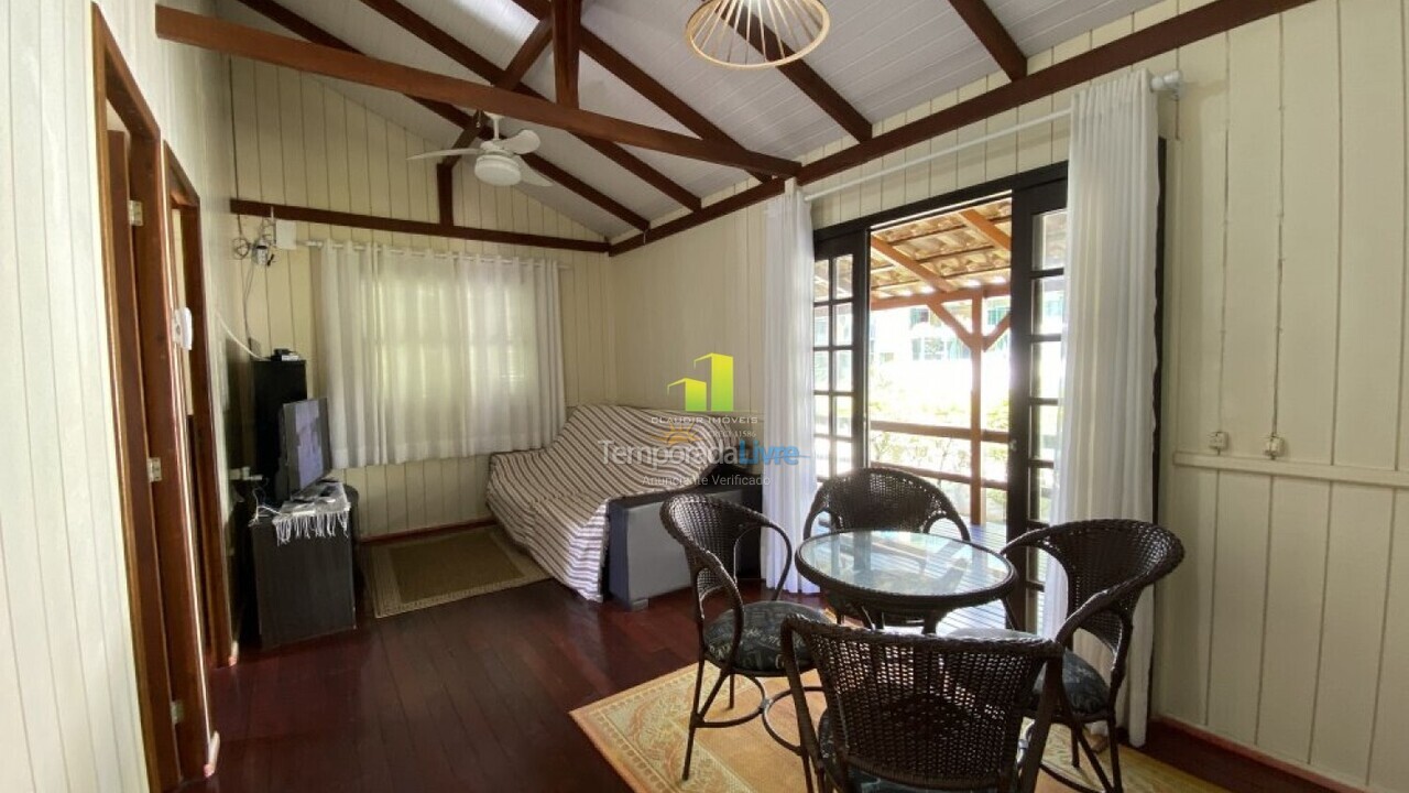 Casa para aluguel de temporada em Bombinhas (Praia de Bombas)