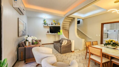 🌊 Fabulous Oceanfront Triplex with Pool - Bombas Beach,...