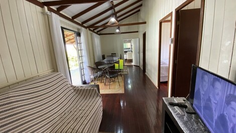 Está bela casa é a certeza de férias perfeitas para você e sua...