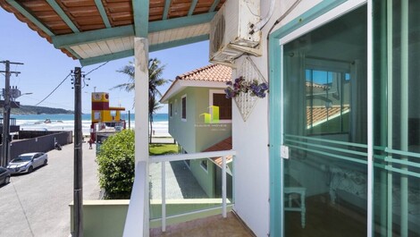 Hermosa casa de 3 habitaciones, a una cuadra de la playa en Bombinhas / SC!