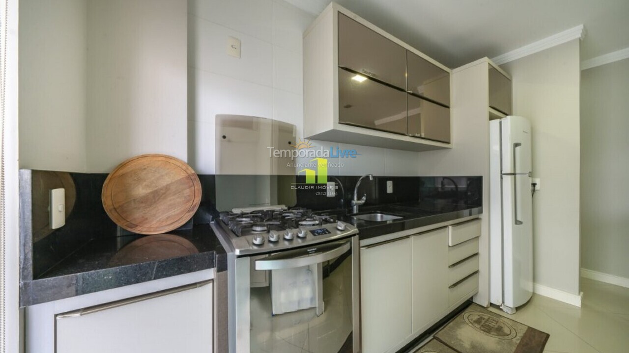 Apartamento para aluguel de temporada em Bombinhas (Praia de Bombas)