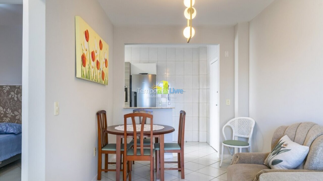 Apartment for vacation rental in Bombinhas (Praia de Bombas)