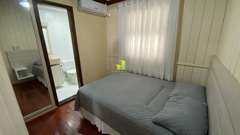 Está bela casa é a certeza de férias perfeitas para você e sua...