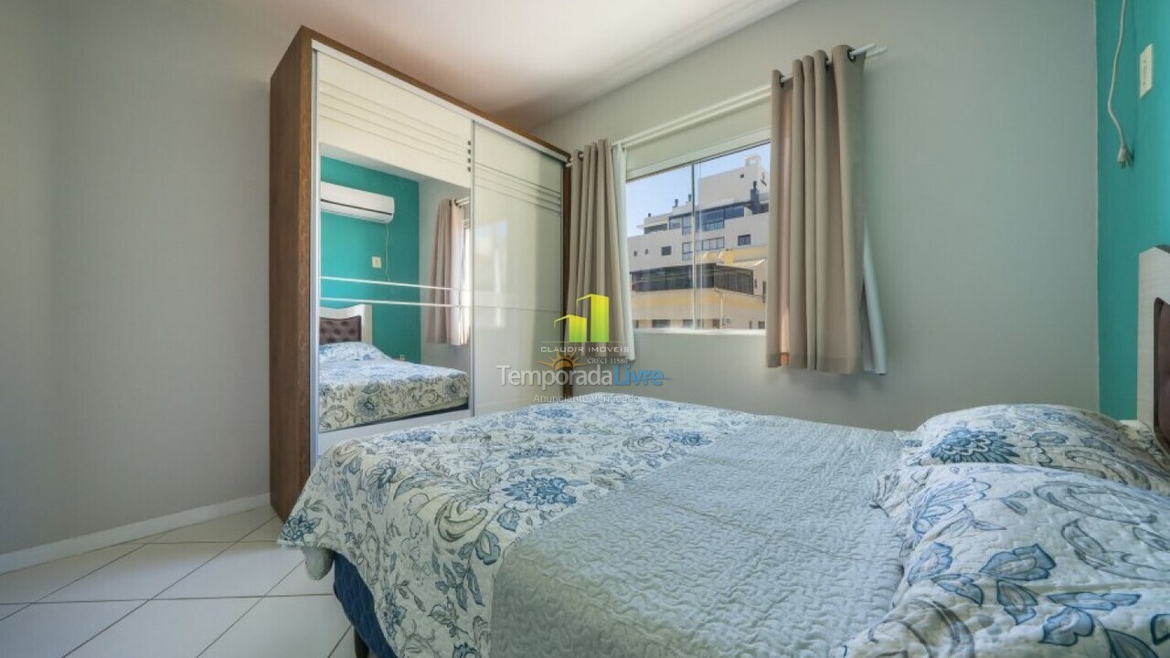 Apartment for vacation rental in Bombinhas (Praia de Bombas)