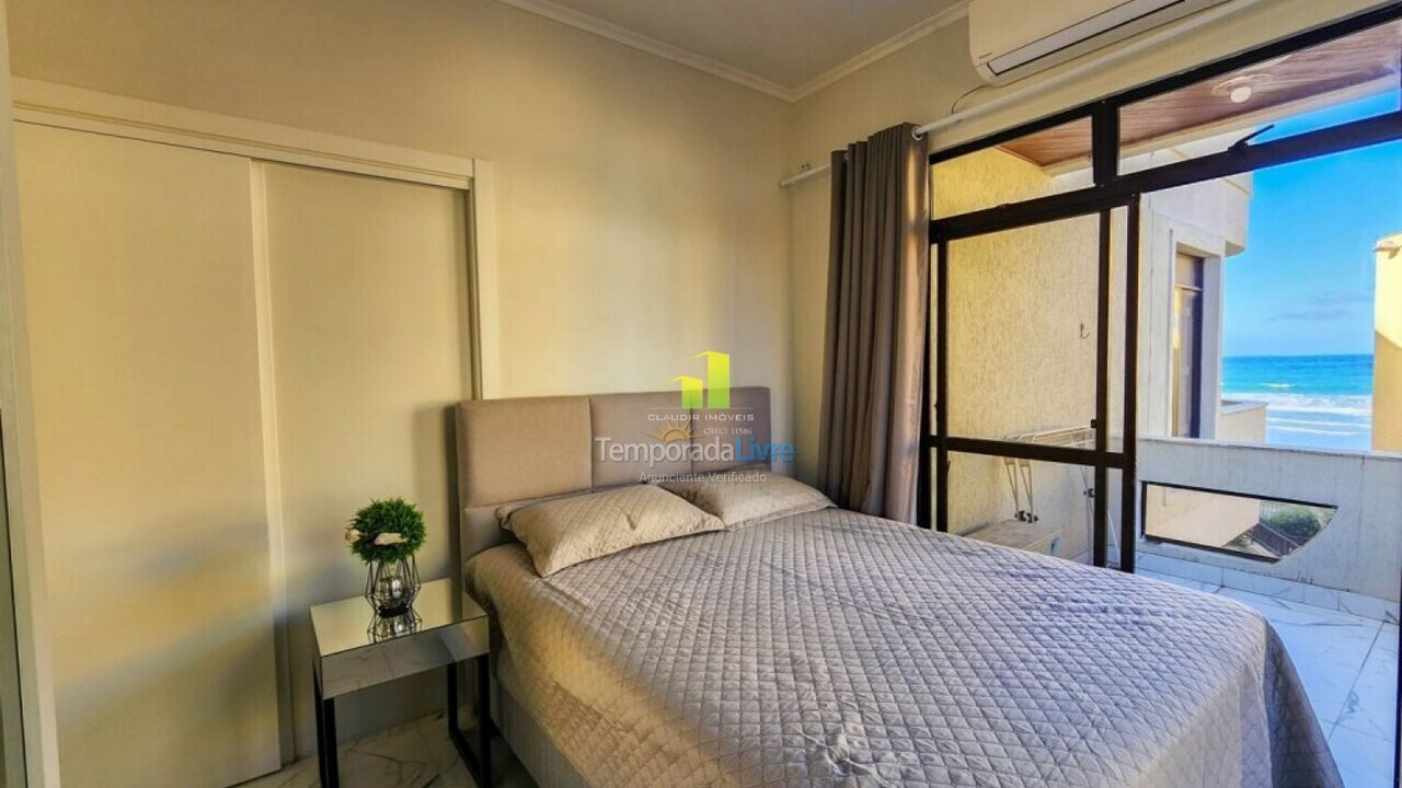 Apartment for vacation rental in Bombinhas (Praia de Bombas)