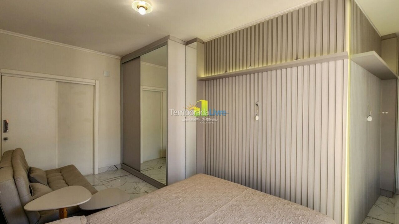 Apartment for vacation rental in Bombinhas (Praia de Bombas)