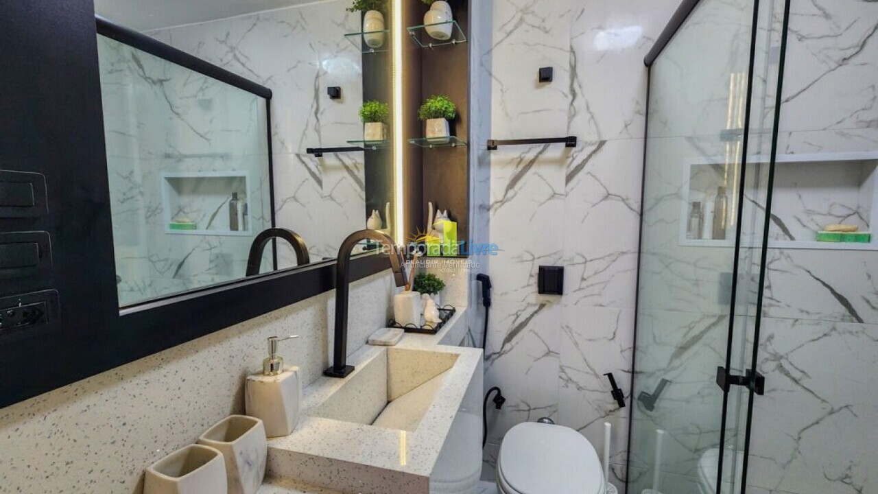 Apartment for vacation rental in Bombinhas (Praia de Bombas)