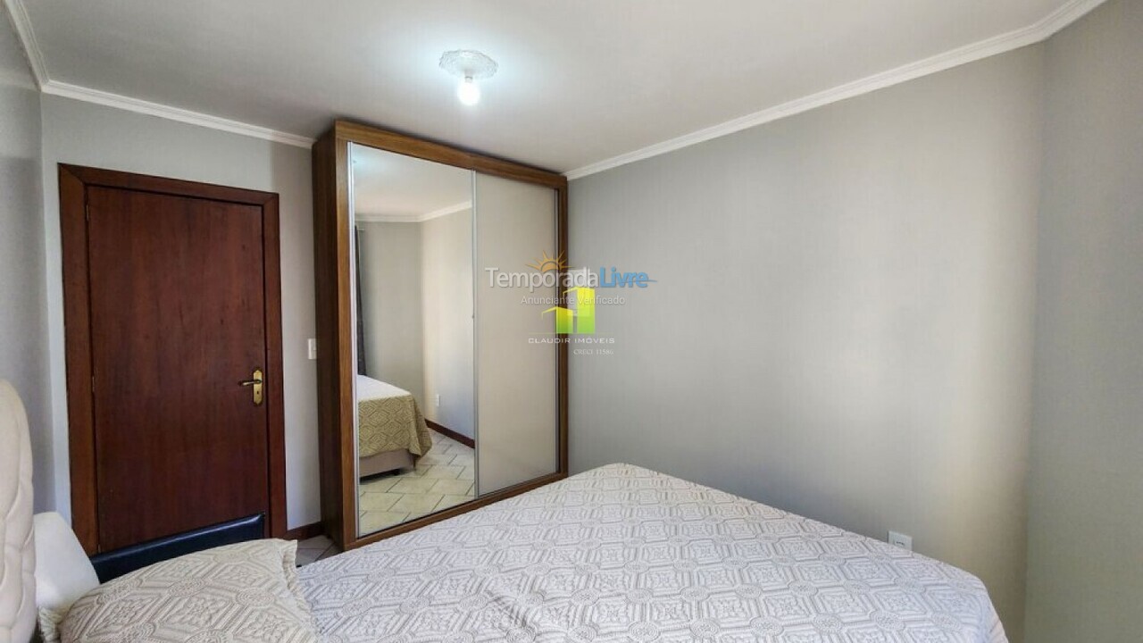 Apartment for vacation rental in Bombinhas (Praia de Bombas)