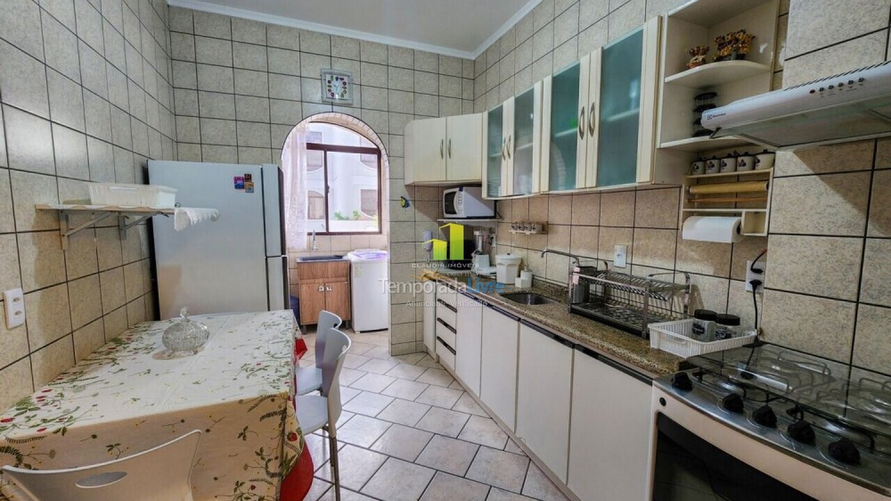 Apartment for vacation rental in Bombinhas (Praia de Bombas)