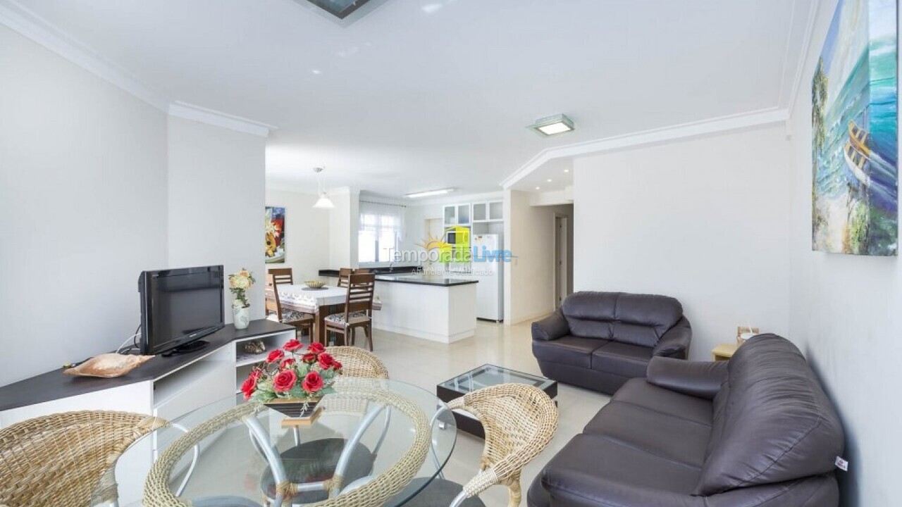 Apartamento para aluguel de temporada em Bombinhas (Praia de Bombas)