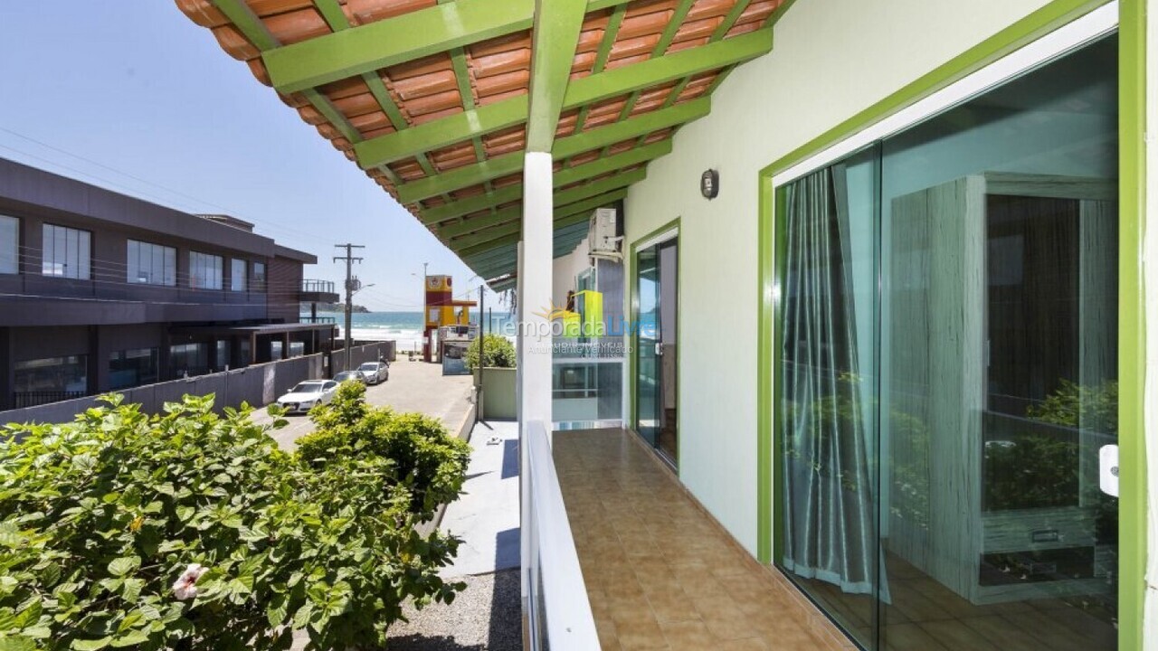Casa para alquiler de vacaciones em Bombinhas (Praia de Bombas)