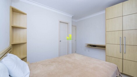 Características : 1 suíte com cama de casal e ar condicionado; 1...