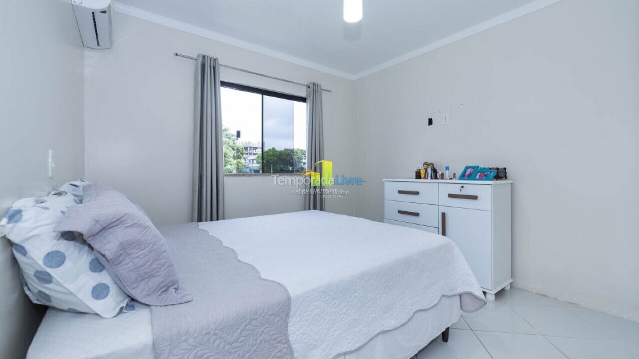 Casa para alquiler de vacaciones em Bombinhas (Praia de Bombas)