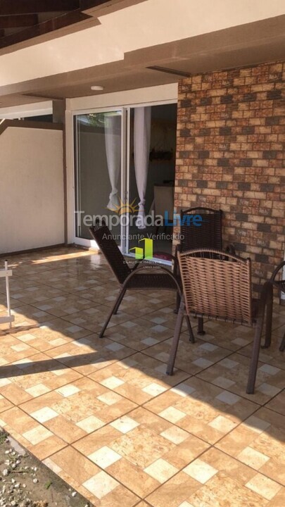 House for vacation rental in Bombinhas (Praia de Bombas)