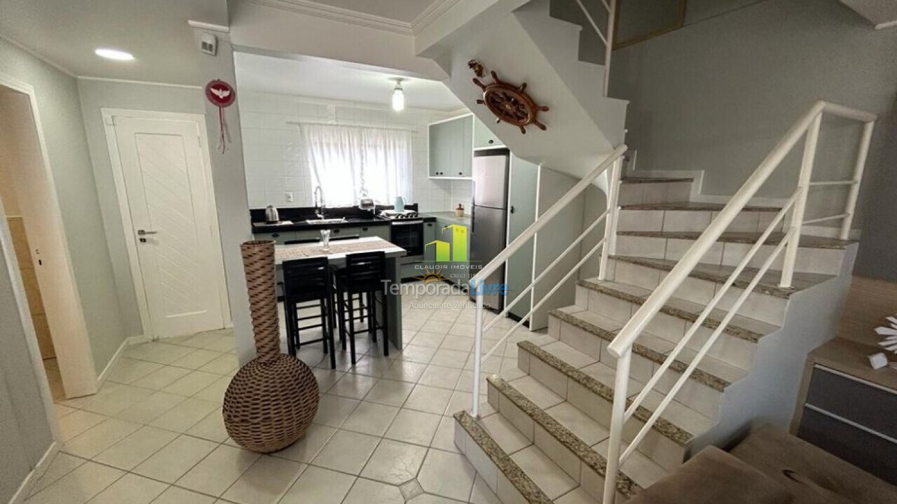 House for vacation rental in Bombinhas (Praia de Bombas)