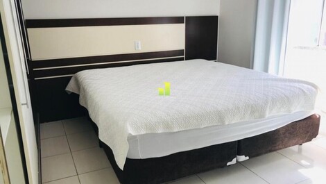 Linda Casa de 3 dormitórios, para até 8 pessoas na Linda Praia de...