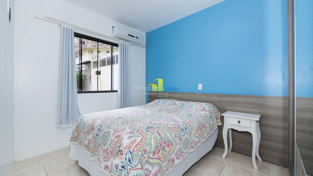 House for vacation rental in Bombinhas (Praia de Bombas)