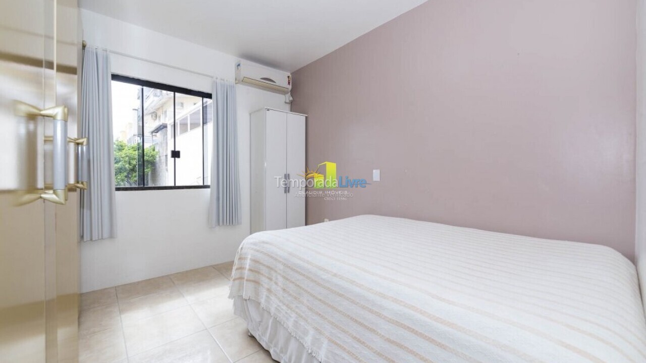 House for vacation rental in Bombinhas (Praia de Bombas)