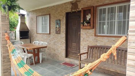 CASA PRAIA DE MARANDUBA SIMONE