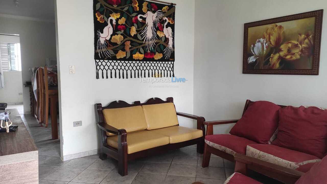 Casa para aluguel de temporada em Ubatuba (Maranduba)