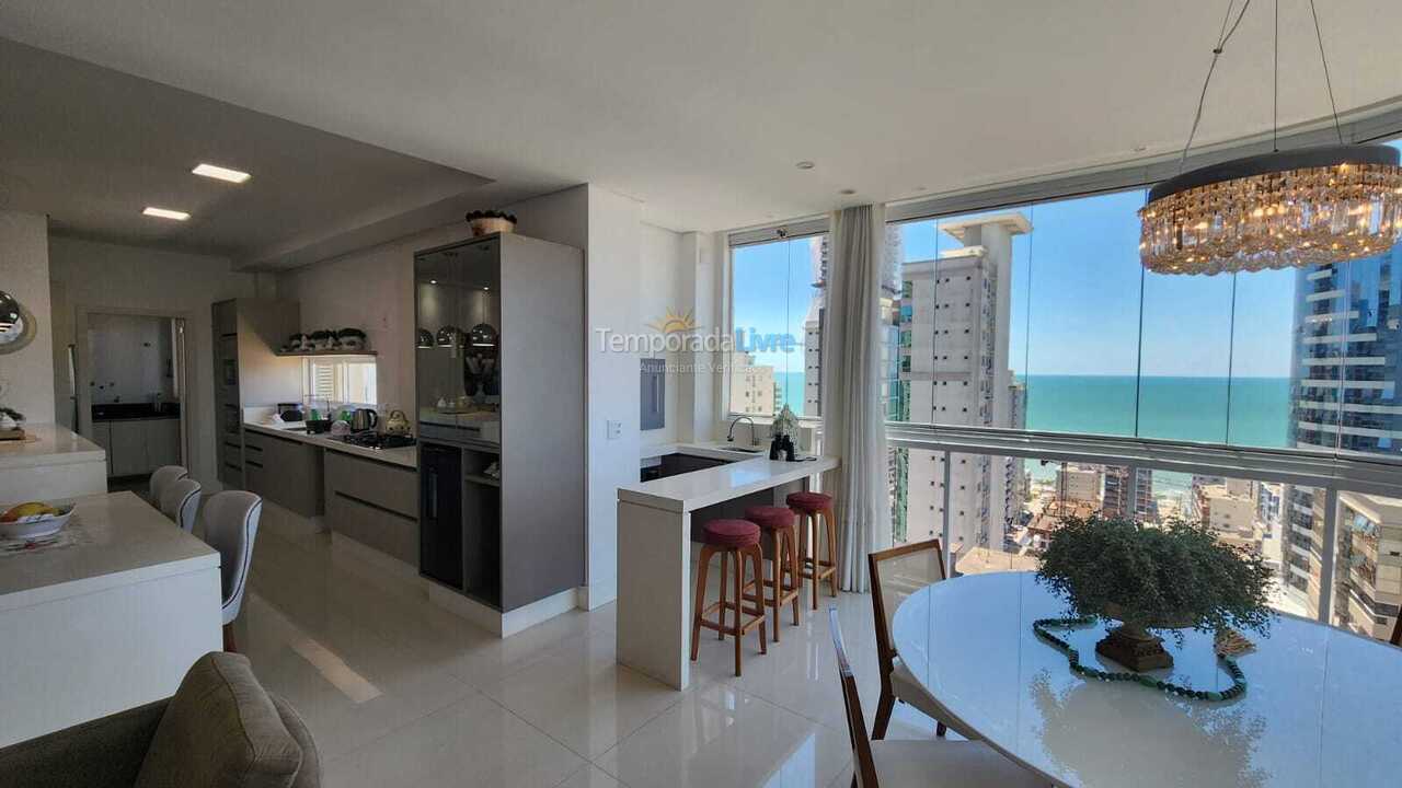 Apartamento para aluguel de temporada em Itapema (Meia Praia)