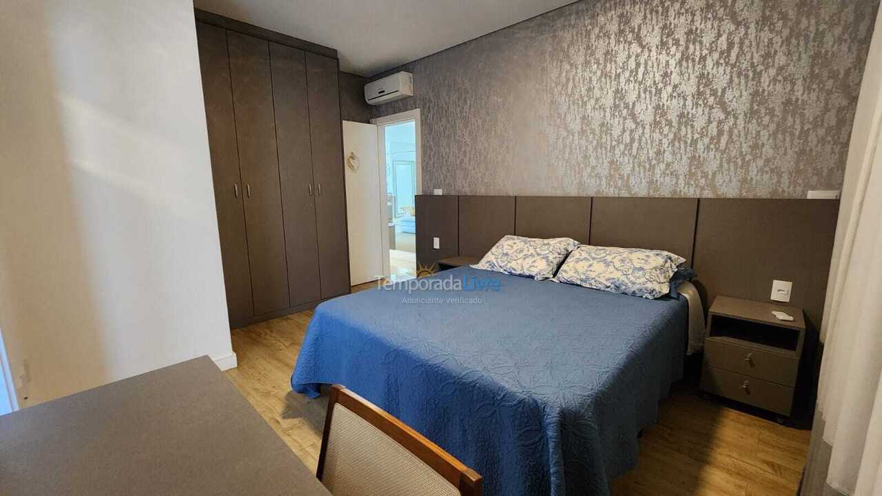 Apartamento para aluguel de temporada em Itapema (Meia Praia)