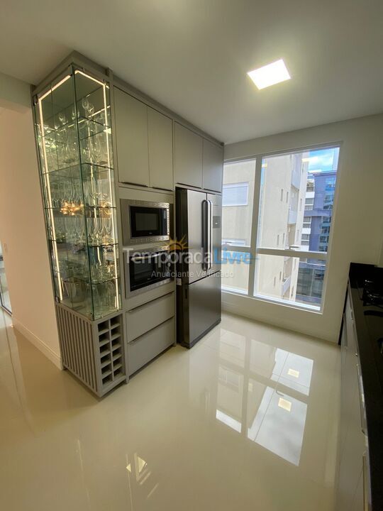 Apartamento para alquiler de vacaciones em Itapema (Meia Praia)