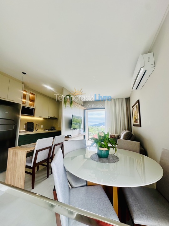 Apartment for vacation rental in Bombinhas (Mariscal)