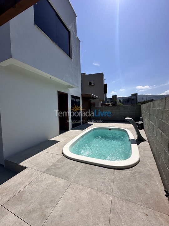 Casa para aluguel de temporada em Garopaba (Palhocinha)