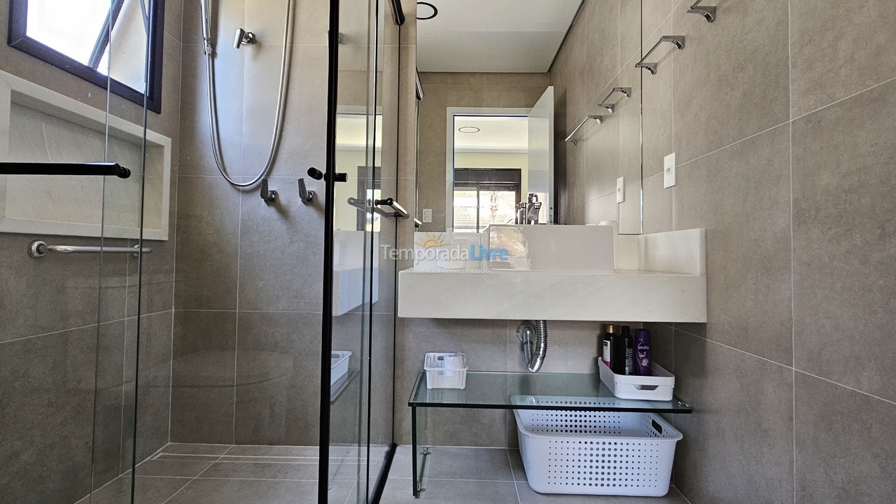 Casa para aluguel de temporada em São Sebastião (Juquehy)