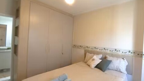 Suite com banheiro privativo