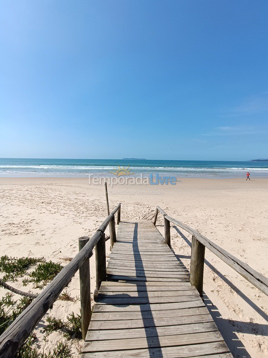 Apartamento para aluguel de temporada em Bombinhas (Canto Grande)