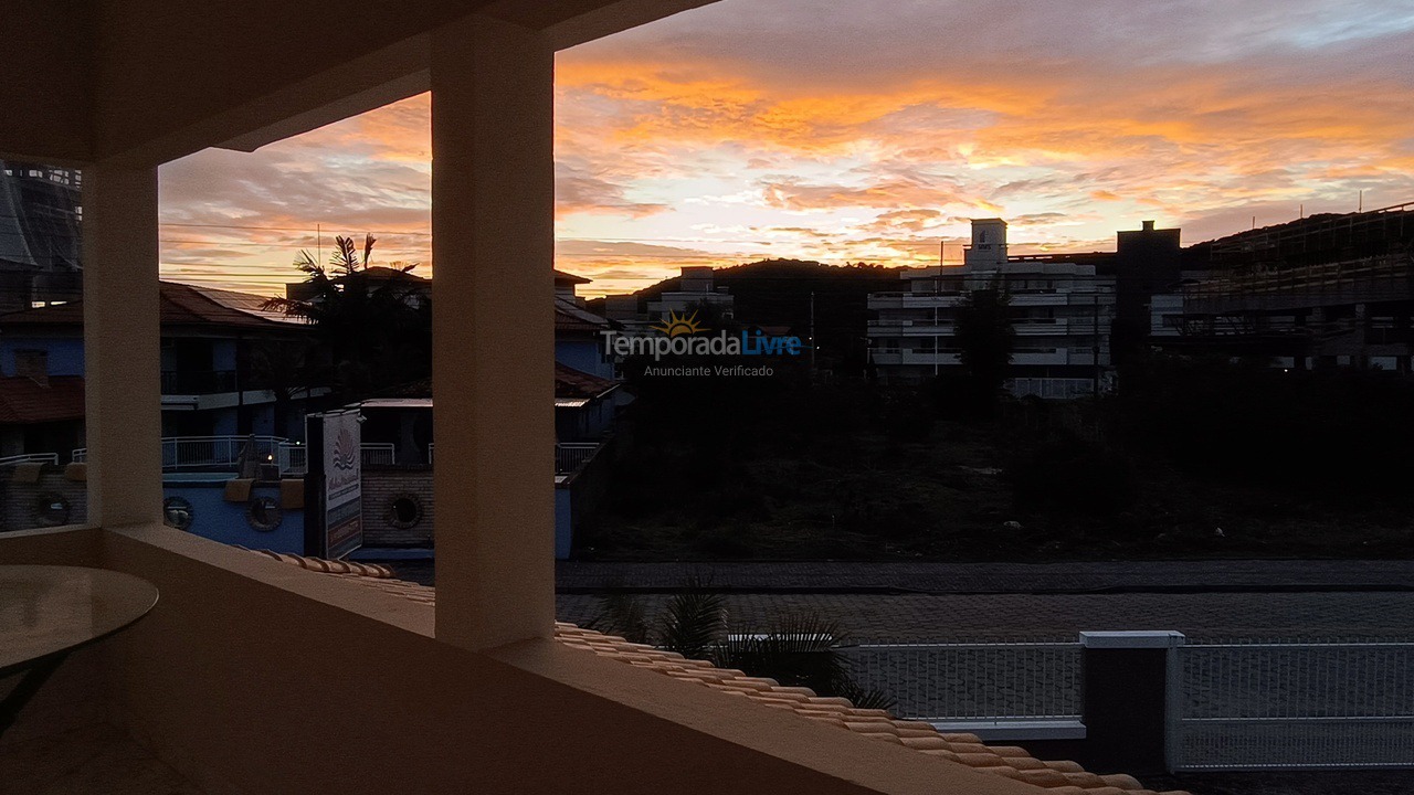 Apartamento para aluguel de temporada em Bombinhas (Canto Grande)