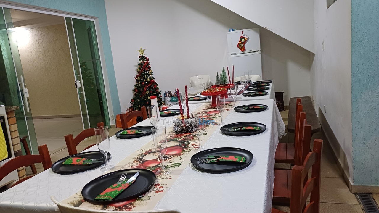 Casa para alquiler de vacaciones em Peruíbe (Parque Turistico)