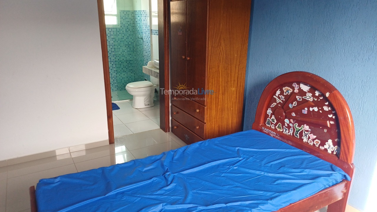 Casa para alquiler de vacaciones em Peruíbe (Parque Turistico)