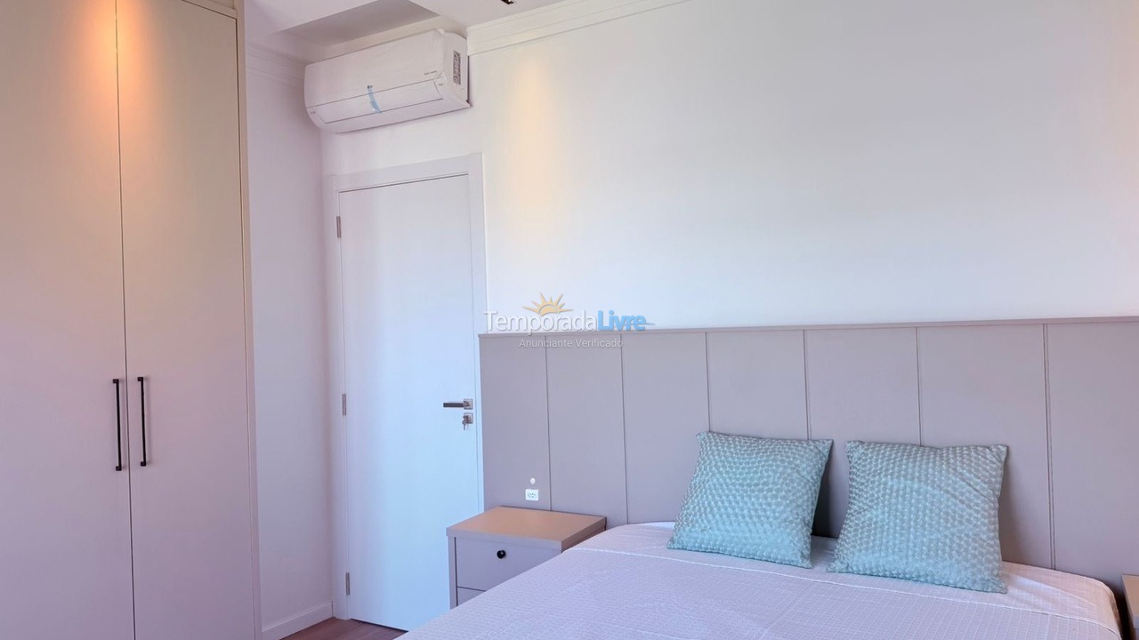 Apartamento para aluguel de temporada em Bombinhas (Praia de Bombas)