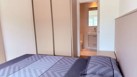 Linda Cobertura em Bombas para 10 pessoas com Vista Mar