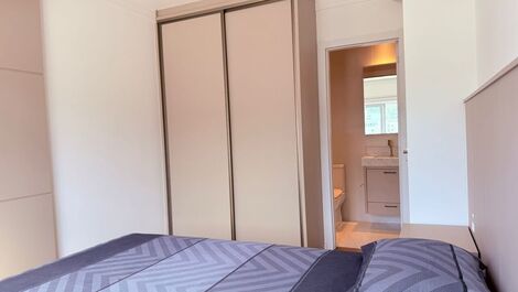 Linda Cobertura em Bombas para 10 pessoas com Vista Mar