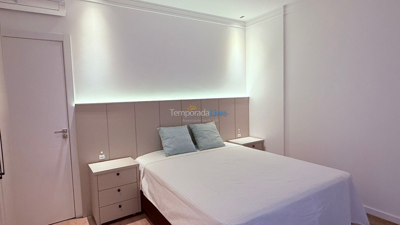 Apartamento para aluguel de temporada em Bombinhas (Praia de Bombas)