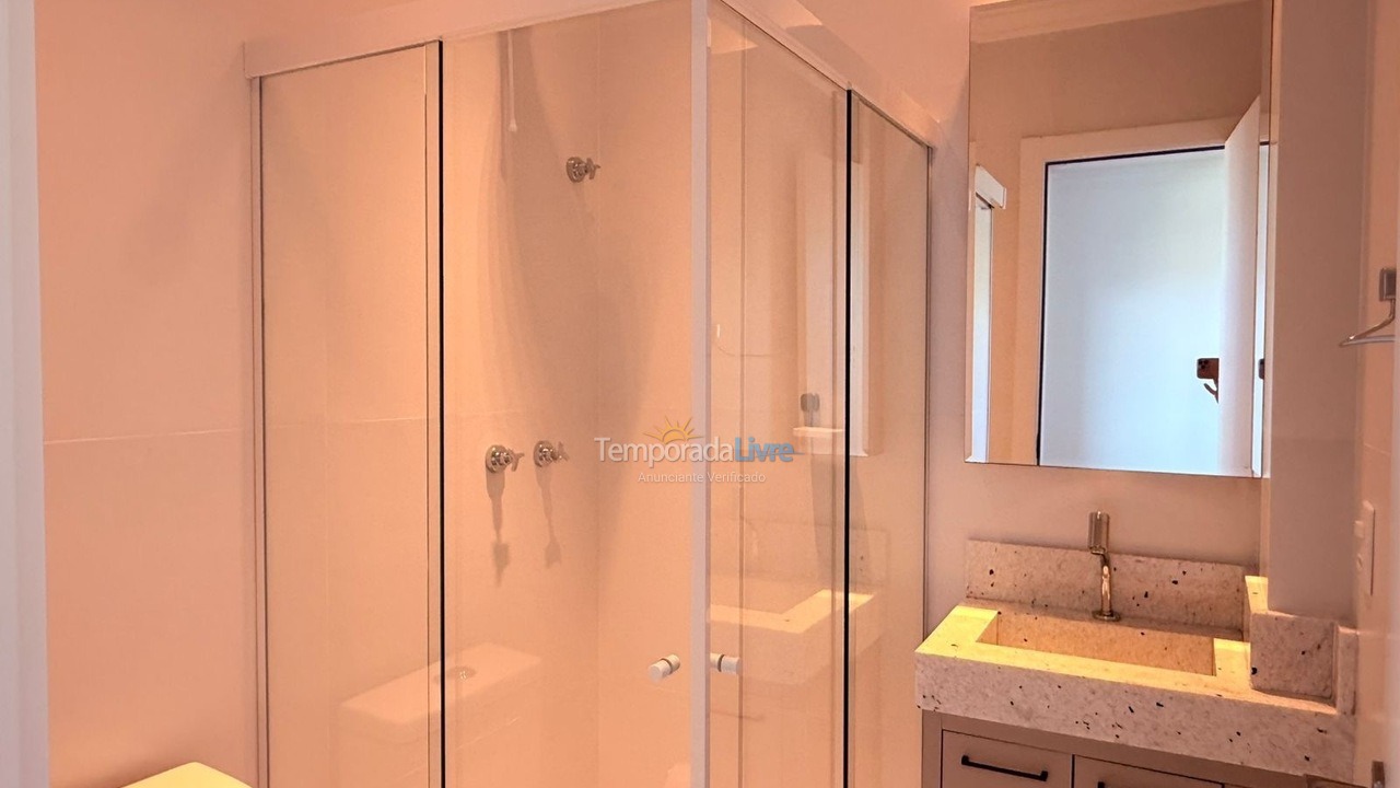 Apartamento para aluguel de temporada em Bombinhas (Praia de Bombas)