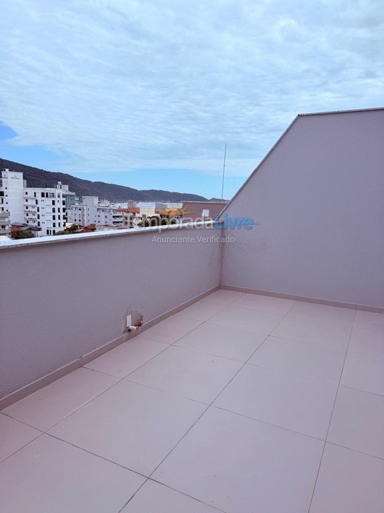 Apartamento para aluguel de temporada em Bombinhas (Praia de Bombas)