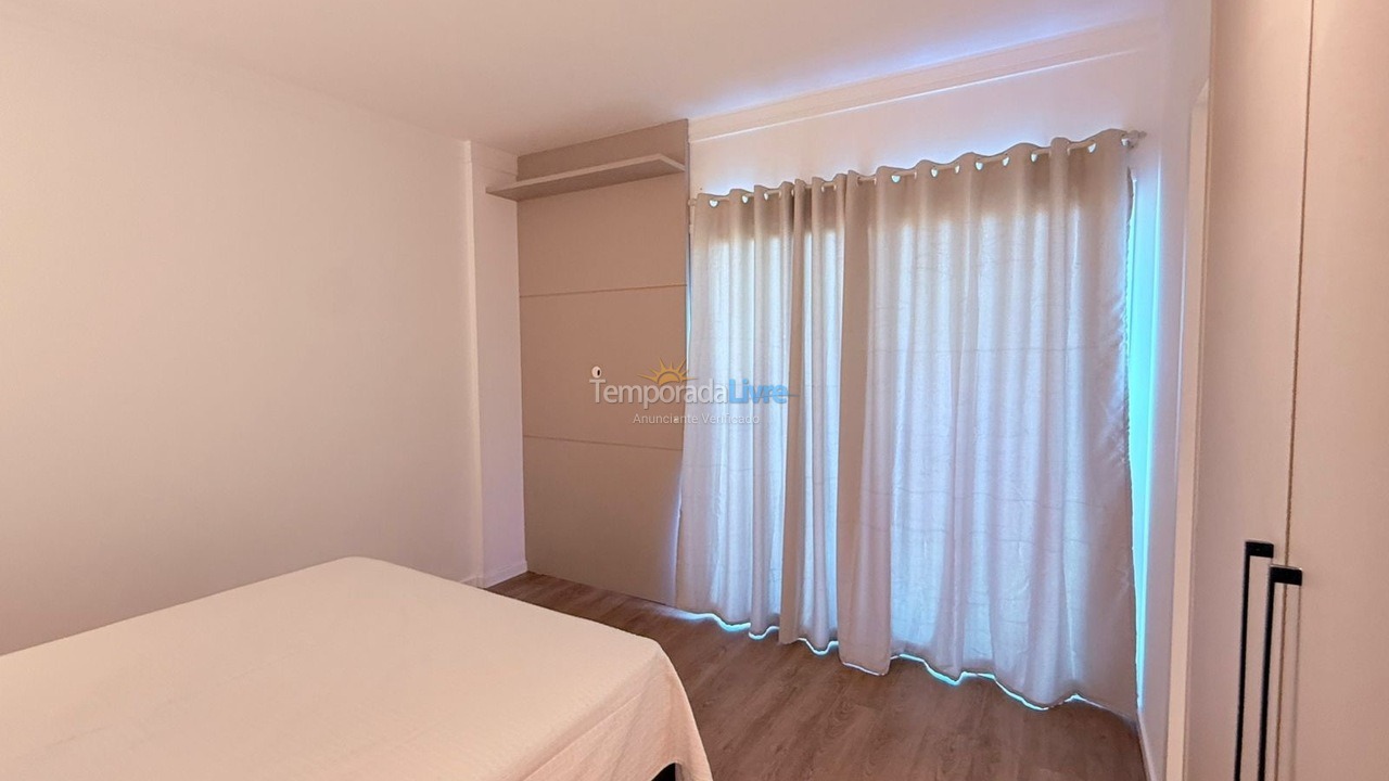 Apartamento para aluguel de temporada em Bombinhas (Praia de Bombas)